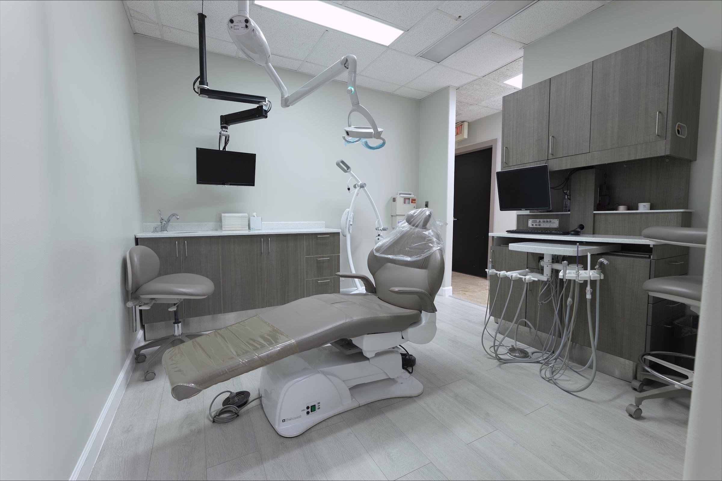 Patient room at Bellaire Modern Dental
